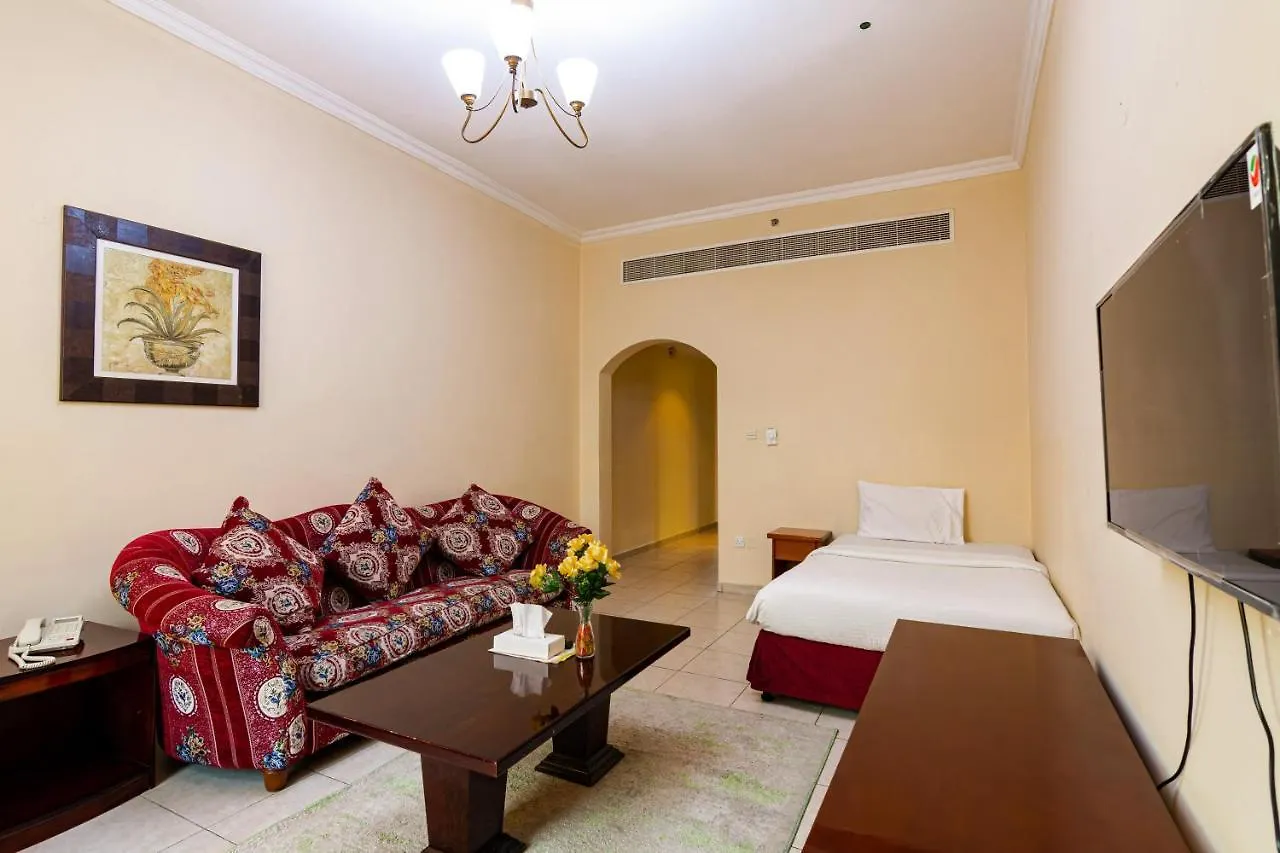 Icon Hotel Apartments Dubai 4*,